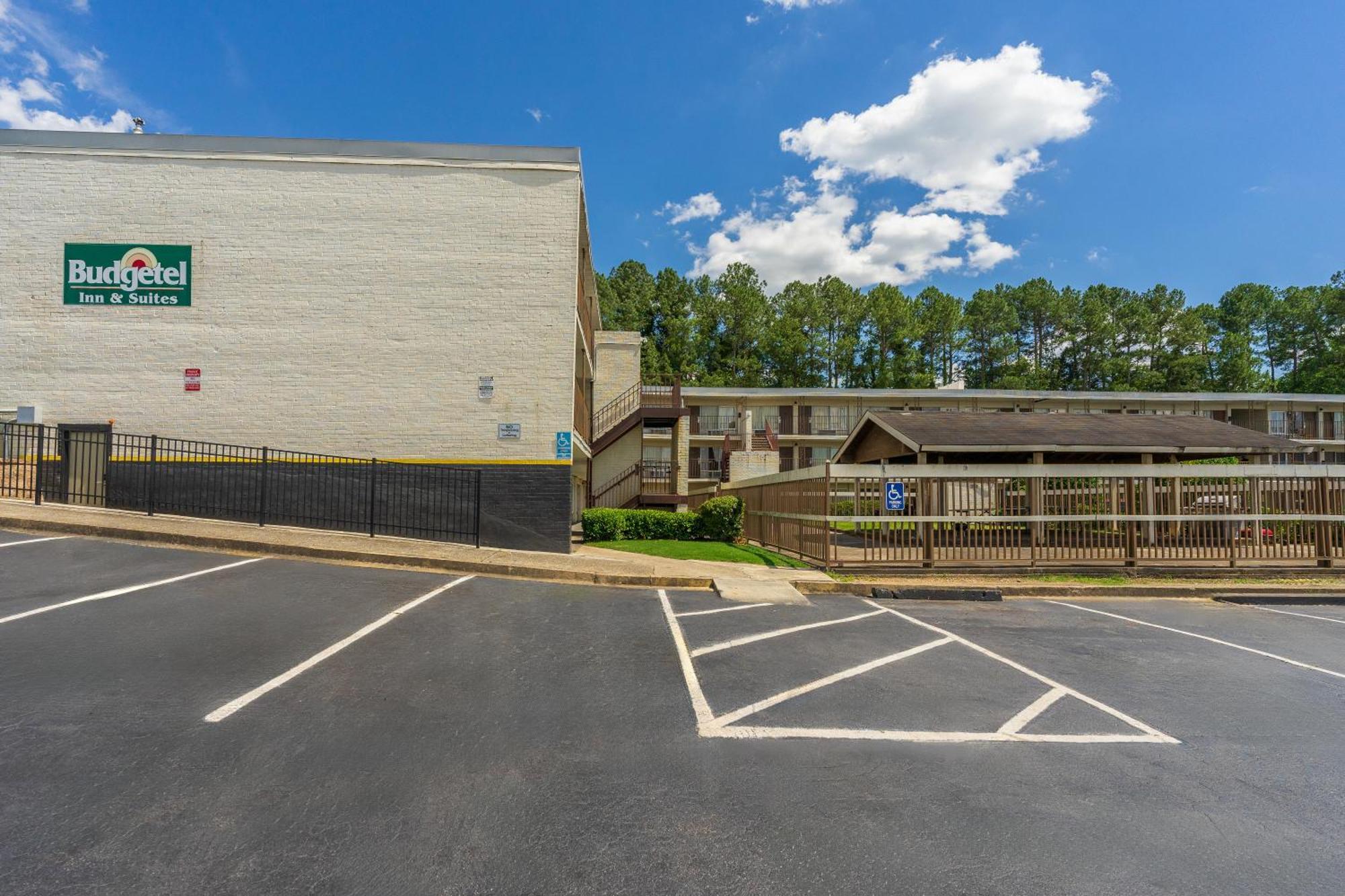 Budgetel Inn And Suites Atlanta Exterior foto